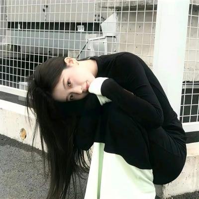 轰天俏娇娃